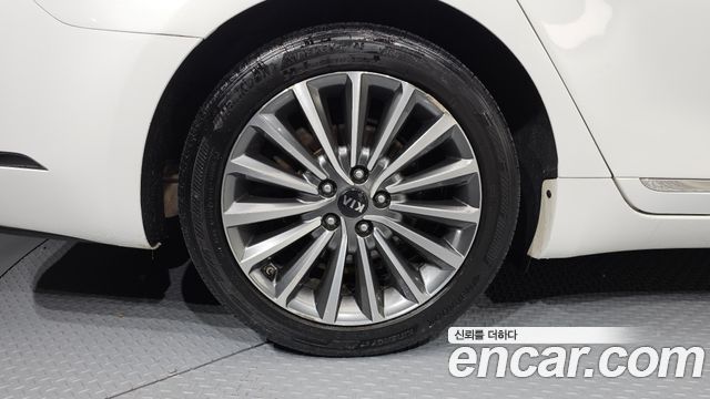 Kia K7 из Кореи Encar
