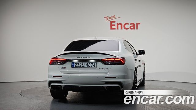 Maserati Quattroporte из Кореи Encar