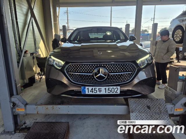 Mercedes-Benz E-Class из Кореи Encar