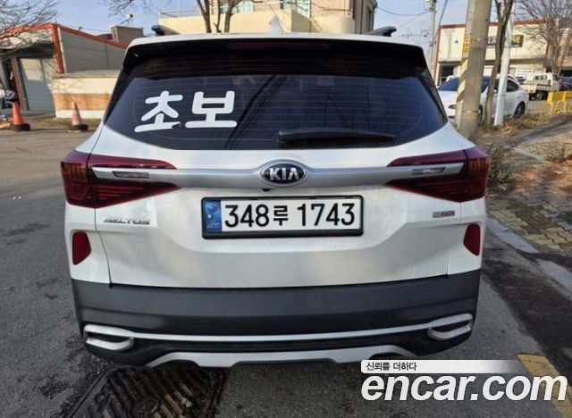 Kia Seltos из Кореи Encar