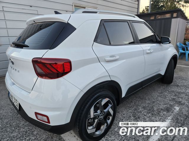 Hyundai Venue из Кореи Encar