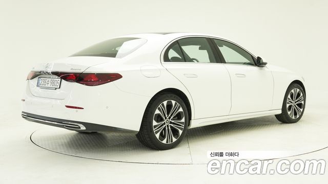 Mercedes-Benz E-Class из Кореи Encar
