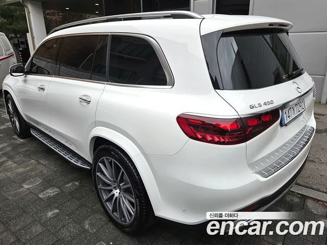 Mercedes-Benz GLS-Class GLS450 4MATIC — пробег 200 км — фото 3 из 5