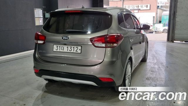 Kia Carens из Кореи Encar