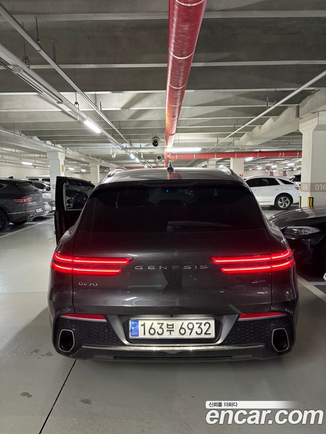 Genesis GV70 из Кореи Encar