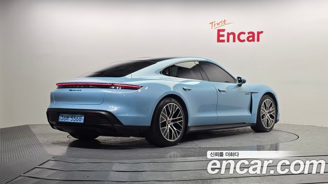 Porsche Taycan из Кореи Encar