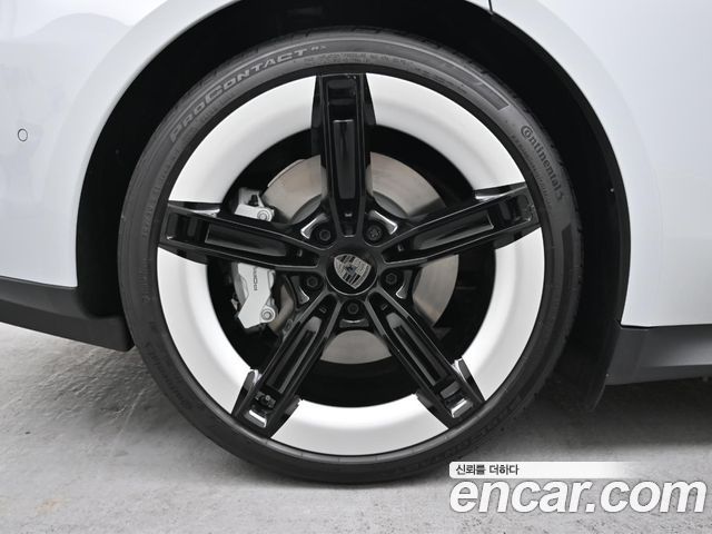 Porsche Taycan из Кореи Encar