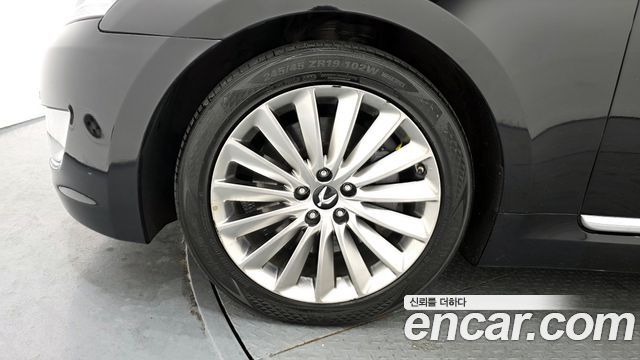 Hyundai Equus из Кореи Encar