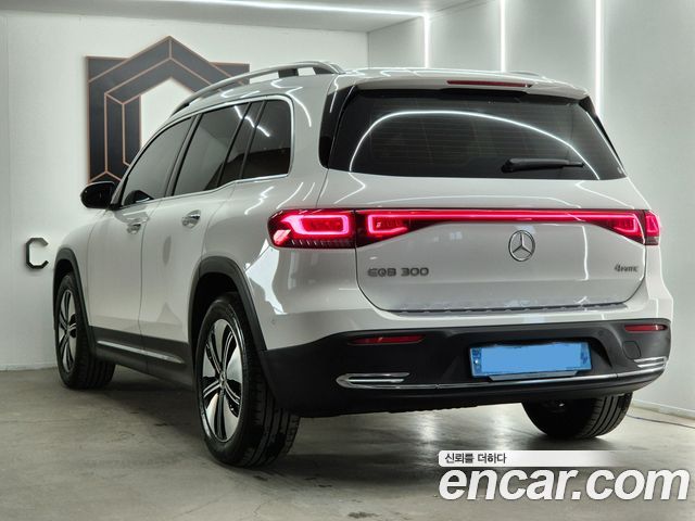 Mercedes-Benz EQB из Кореи Encar