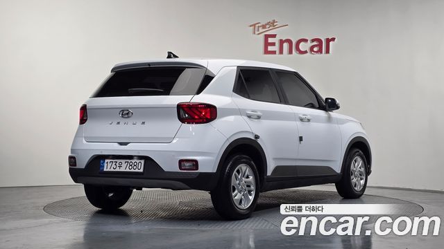 Hyundai Venue из Кореи Encar