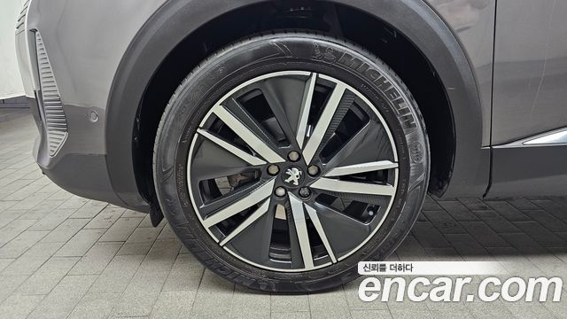 Peugeot 5008 1.2 Pure Tech GT — пробег 17 744 км