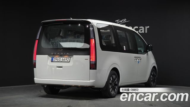 Hyundai Staria из Кореи Encar