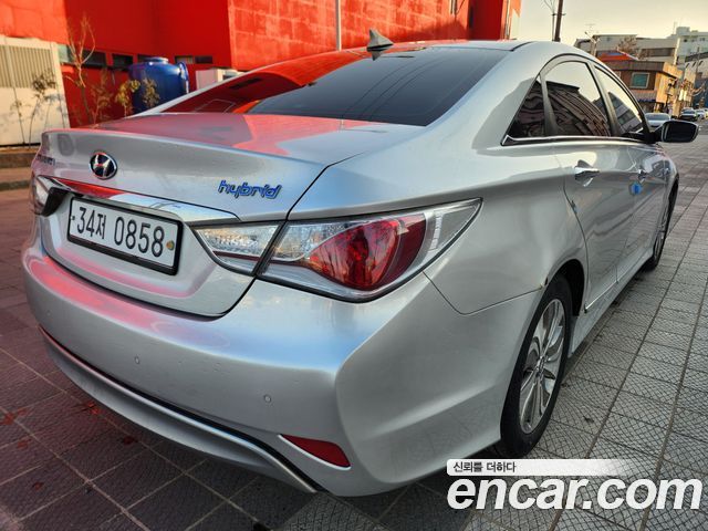 Hyundai Sonata 2.0 Modern — пробег 190 000 км — фото 4 из 5