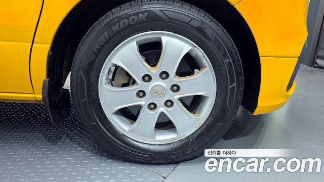 Hyundai Starex School Bus — пробег 70 072 км — фото 5 из 5