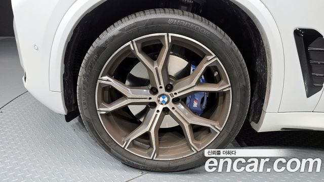 BMW X5 xDrive 40i M Sport — пробег 7 033 км — фото 5 из 5