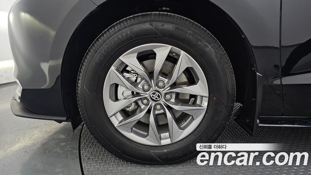 Toyota Sienna 2.5 Hybrid AWD — пробег 22 481 км