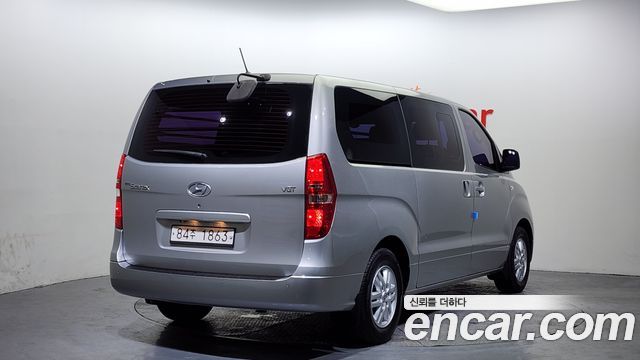 Hyundai Starex 5-Seater VAN Smart — пробег 125 989 км — фото 2 из 5