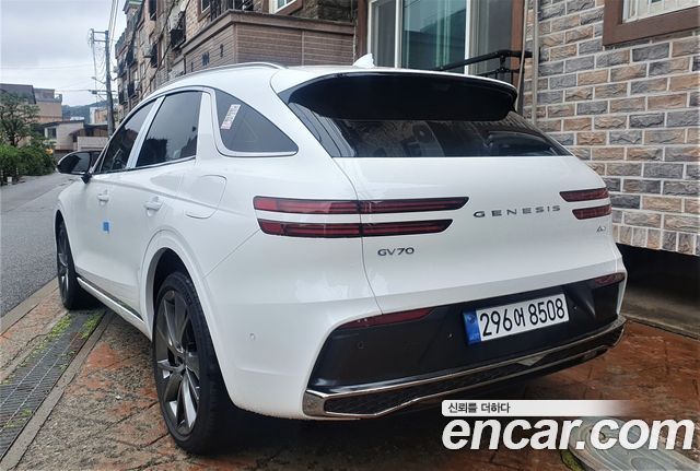 Genesis GV70 из Кореи Encar
