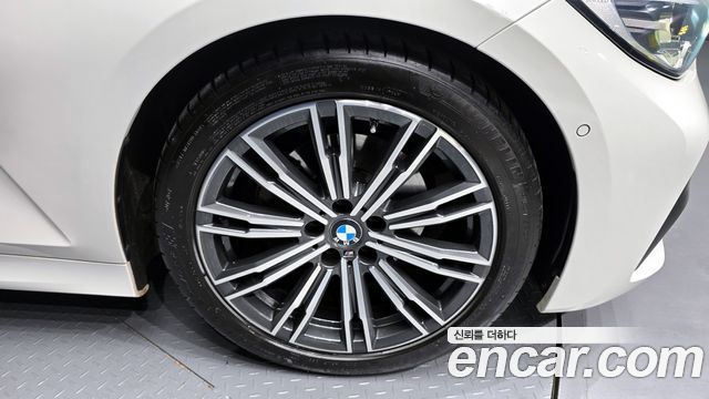 BMW 3-Series из Кореи Encar