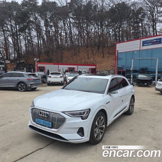 Audi e-tron из Кореи Encar