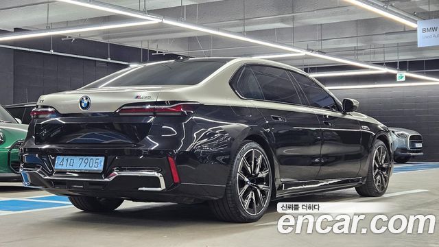BMW i7 из Кореи Encar