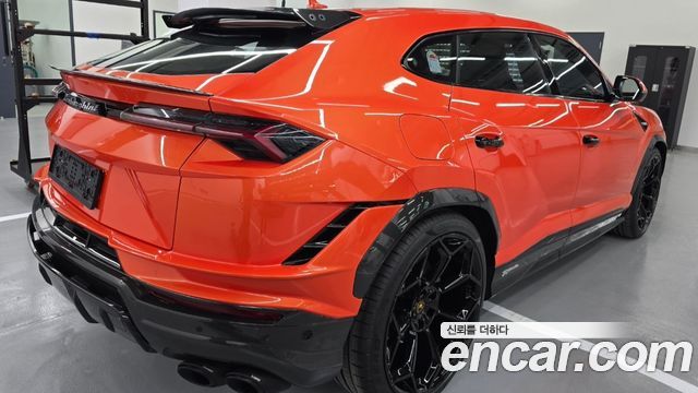 Lamborghini Urus из Кореи Encar