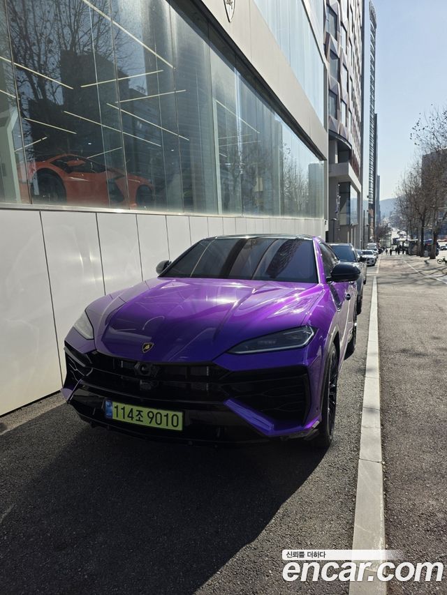 Lamborghini Urus из Кореи Encar