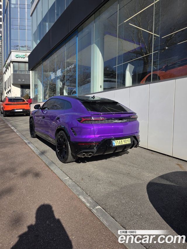 Lamborghini Urus из Кореи Encar