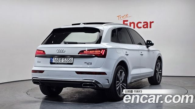 Audi Q5 40 TDI Quattro Premium — пробег 72 016 км — фото 2 из 5