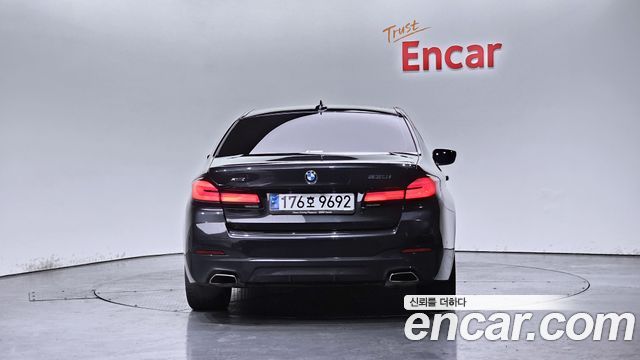 BMW 5-Series 530i xDrive M Sport Package — пробег 98 088 км — фото 4 из 5