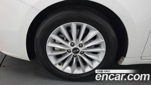 Kia K7 из Кореи Encar
