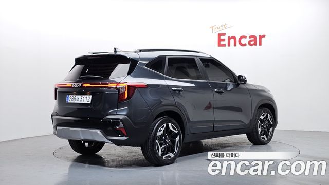 Kia Seltos из Кореи Encar