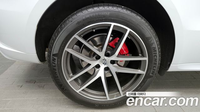 Porsche Macan из Кореи Encar