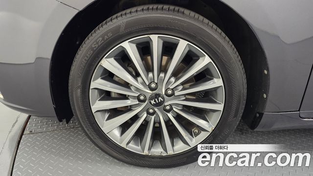 Kia K7 из Кореи Encar