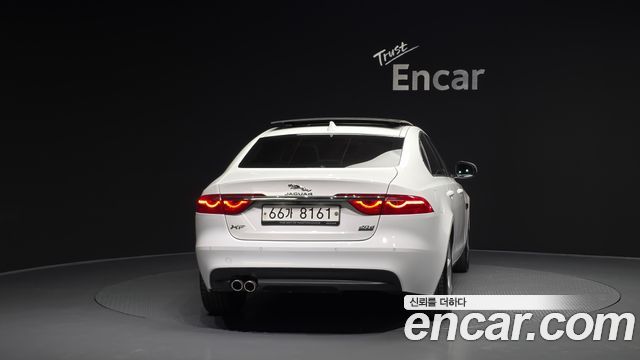Jaguar XF из Кореи Encar