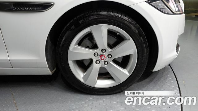 Jaguar XF из Кореи Encar
