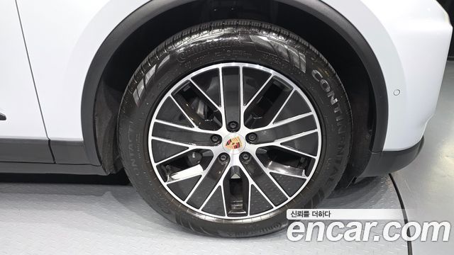 Porsche Macan из Кореи Encar
