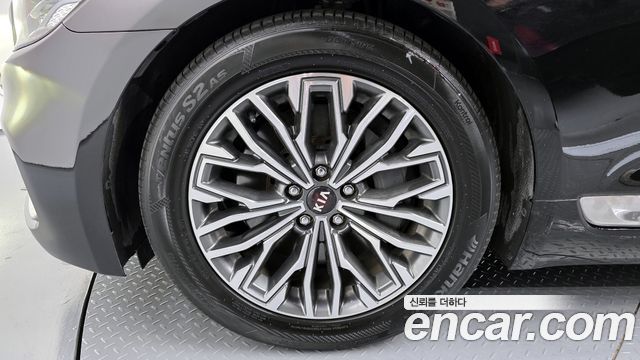 Kia K9 из Кореи Encar