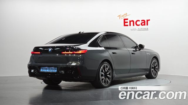 BMW i7 из Кореи Encar