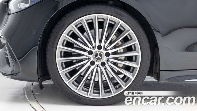 Mercedes-Benz C-Class C300 4MATIC AMG Line — пробег 72 842 км — фото 5 из 5