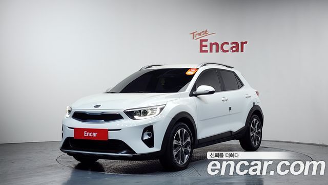 Kia Stonic из Кореи Encar