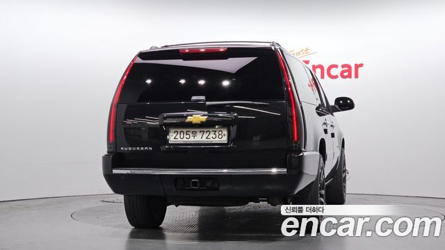 Chevrolet Surburban 5.3 — пробег 130 077 км