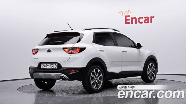 Kia Stonic из Кореи Encar