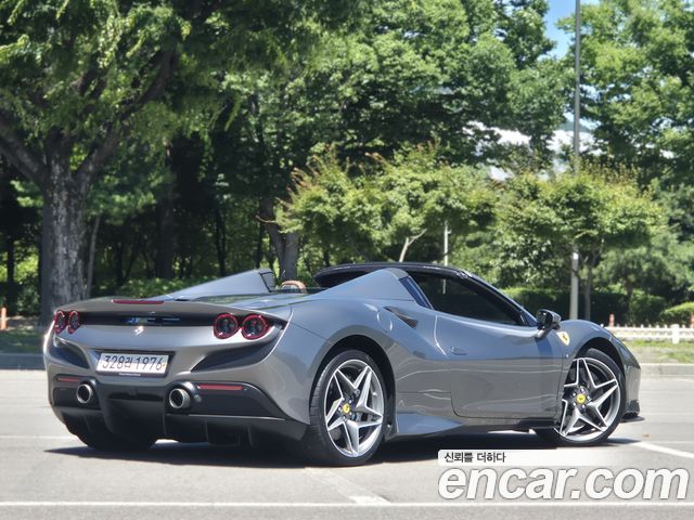 Ferrari F8 3.9 V8 — пробег 5000 км