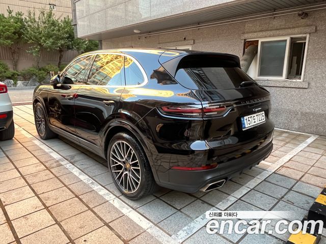 Porsche Cayenne 3.0 — пробег 29 200 км — фото 2 из 5
