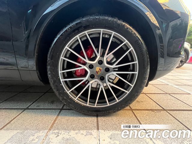 Porsche Cayenne 3.0 — пробег 29 200 км — фото 5 из 5