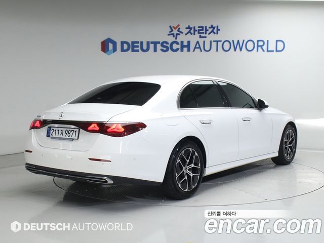 Mercedes-Benz E-Class из Кореи Encar