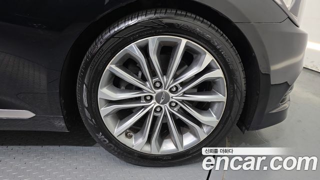 Hyundai Genesis из Кореи Encar