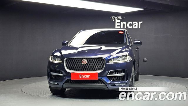 Jaguar F-PACE 20d Prestige — пробег 143 485 км — фото 3 из 5