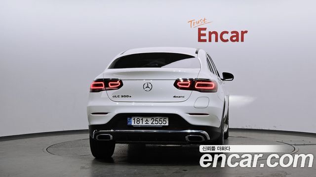 Mercedes-Benz GLC-Class GLC300e 4MATIC Coupe — пробег 54 472 км — фото 4 из 5